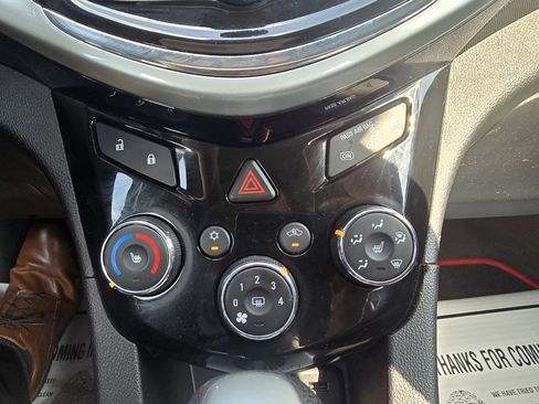 Used 2018 Chevrolet Sonic LT image 19