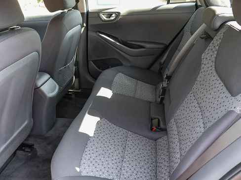 Used 2019 Hyundai Ioniq Electric FWD image 19