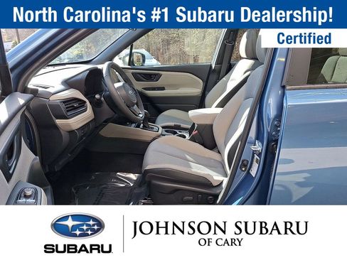 Used 2025 Subaru Forester Premium w/ Protection Package image 11