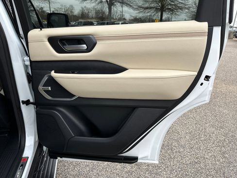 New 2026 Nissan Armada Platinum Reserve AWD/4WD image 17