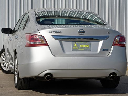 Used 2013 Nissan Altima 2.5 S image 5