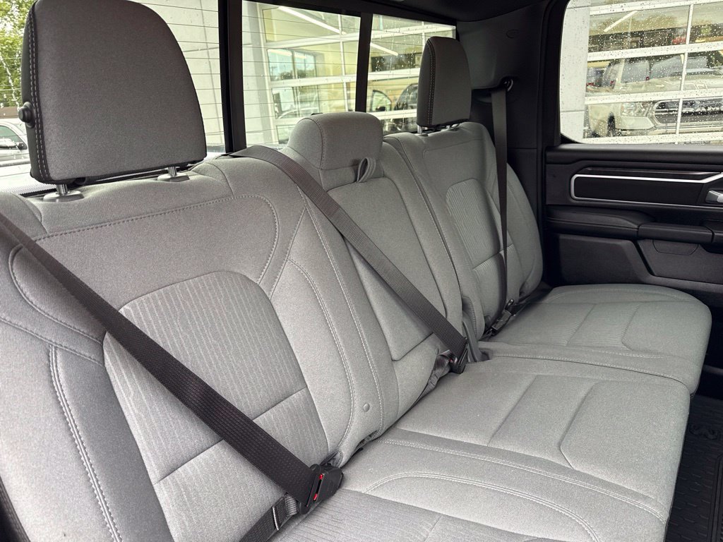 Used 2023 RAM 1500 Big Horn AWD/4WD image 28