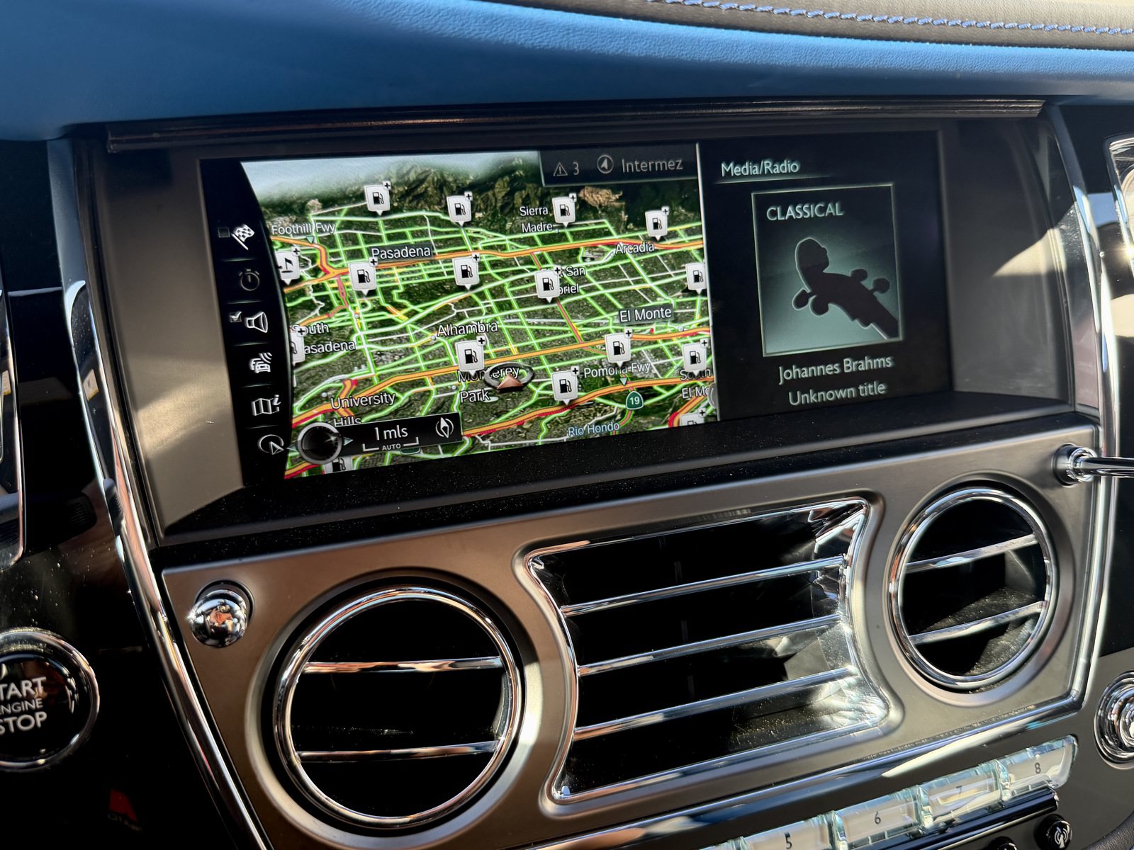 Used 2018 Rolls-Royce Wraith RWD image 14
