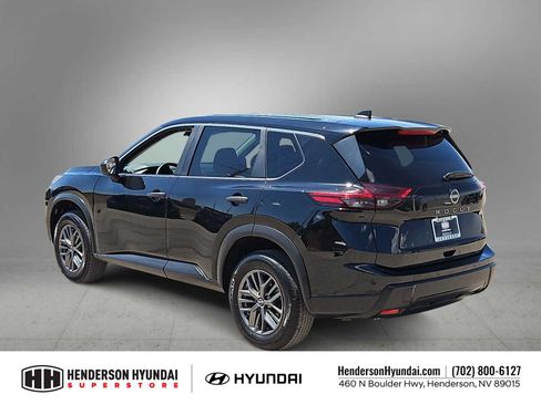 Used 2024 Nissan Rogue S FWD image 6