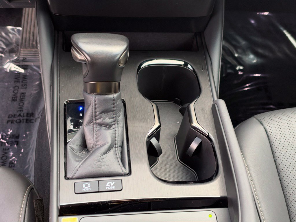 Used 2025 Lexus ES 300h w/ Premium Package FWD image 18