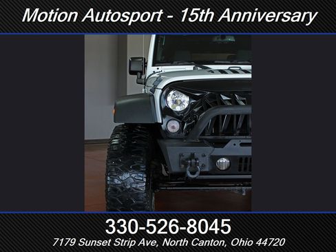 Used 2018 Jeep Wrangler Unlimited Sport S AWD/4WD image 5