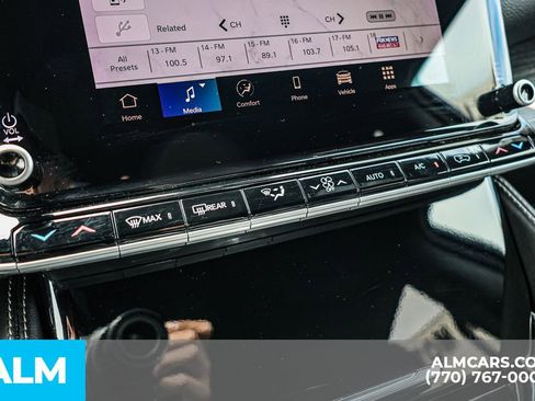 Used 2024 Jeep Wagoneer L Series II w/ Flexible Seating Group image 46