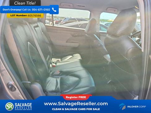 Used 2022 Toyota Highlander LE FWD image 15
