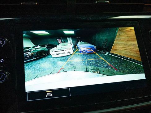Used 2023 Chevrolet Bolt LT w/ Driver Confidence Package FWD image 18