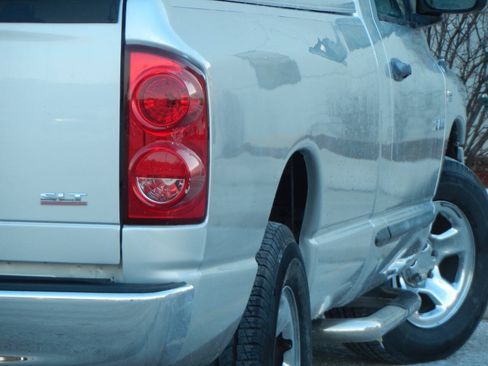 Used 2008 Dodge Ram 1500 Truck SLT w/ Trailer Tow Group RWD image 16