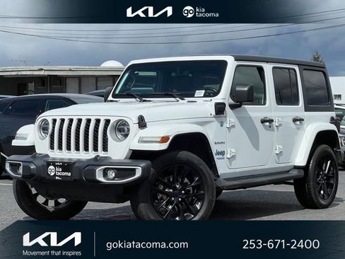 Used 2021 Jeep Wrangler Unlimited Sahara w/ Cold Weather Group AWD/4WD image 1