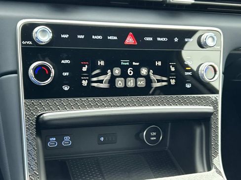 New 2026 Genesis GV80 3.5T e-SC image 38