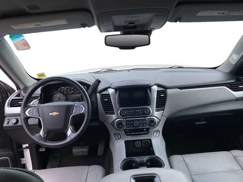 Used 2018 Chevrolet Tahoe LT AWD/4WD image 16
