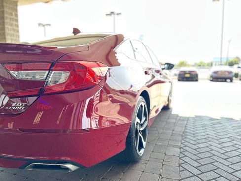Used 2019 Honda Accord Sport image 14