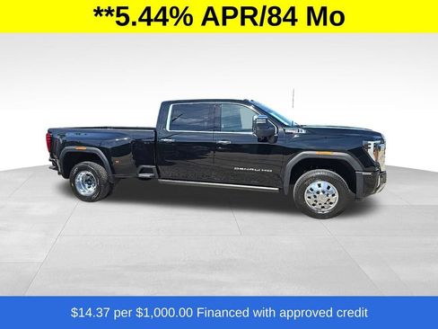 New 2026 GMC Sierra 3500 Denali w/ Denali Reserve Package AWD/4WD image 8