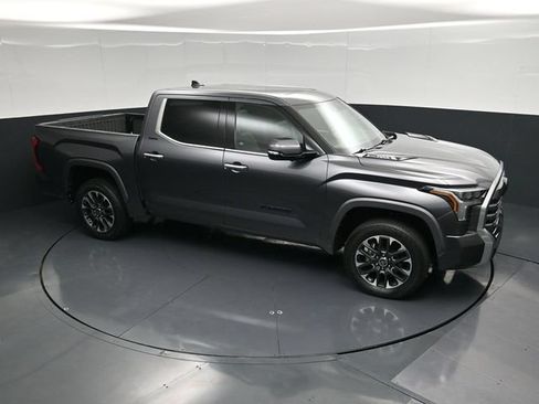 Used 2023 Toyota Tundra Limited AWD/4WD image 49