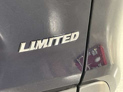 Used 2025 Toyota RAV4 Limited FWD image 37