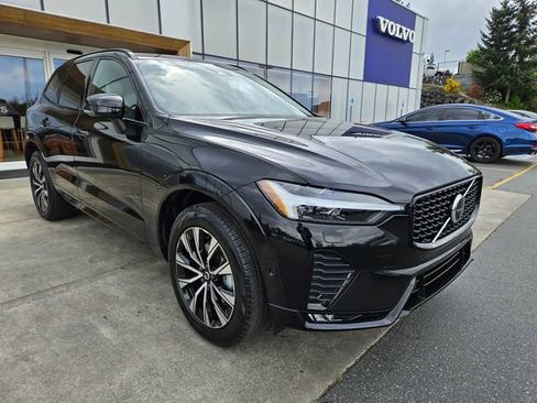 Used 2025 Volvo XC60 B5 Plus w/ Climate Package AWD/4WD image 3