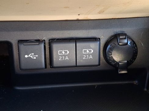 Used 2021 Toyota Highlander Limited image 27