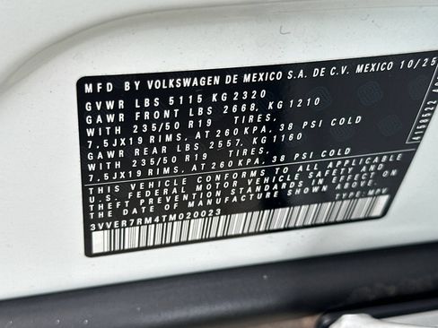 Used 2026 Volkswagen Tiguan SE AWD/4WD image 27