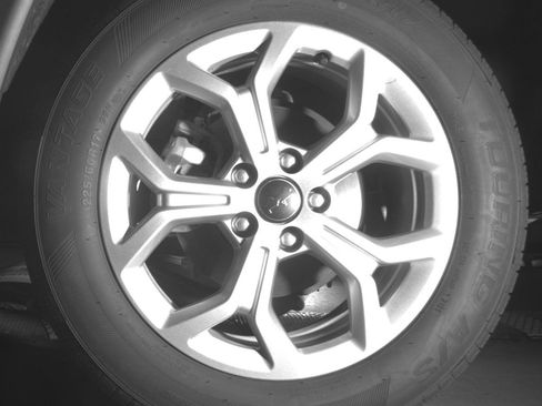 Used 2025 Jeep Compass Latitude image 14