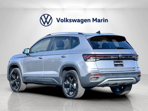 New 2026 Volkswagen Taos SEL image 3