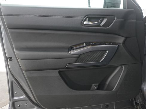 Used 2023 Nissan Pathfinder SL w/ SL Premium Package image 22