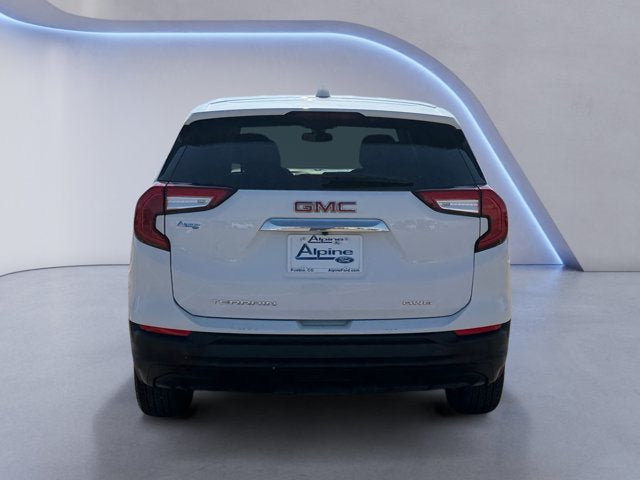Used 2024 GMC Terrain SLE AWD/4WD image 4