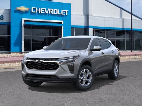 New 2026 Chevrolet Trax LS FWD image 6