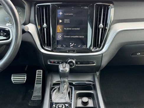 Used 2019 Volvo S60 T6 R-Design AWD/4WD image 22