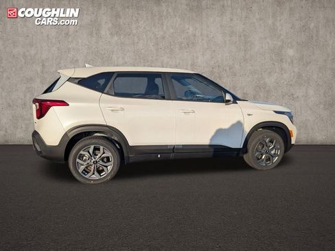 New 2026 Kia Seltos LX image 8