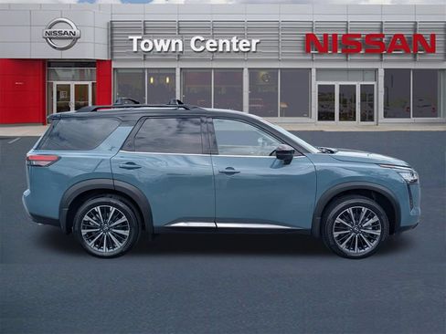 Certified 2026 Nissan Pathfinder Platinum w/ Cargo Package FWD image 8