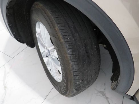 Used 2020 Ford Escape SE AWD/4WD image 26
