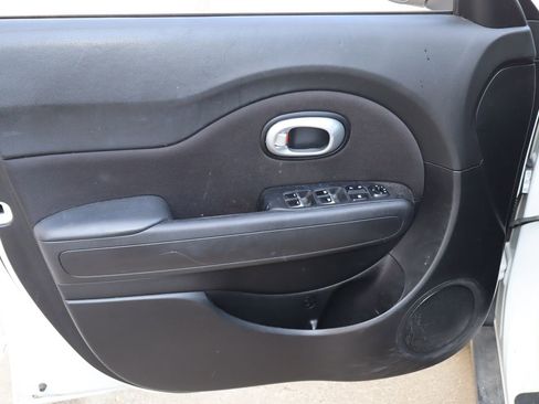 Used 2019 Kia Soul + FWD image 14