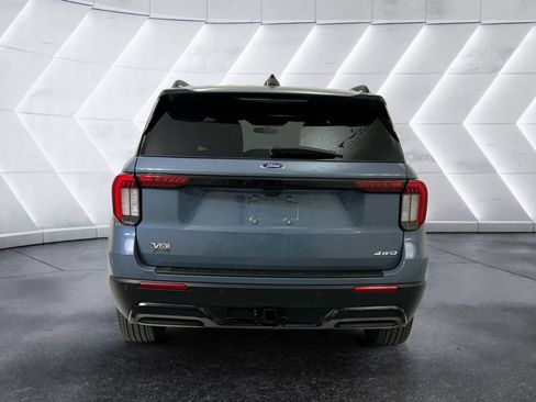 Used 2025 Ford Explorer ST-Line image 5