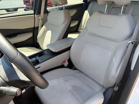 Used 2023 Nissan Ariya FWD image 13