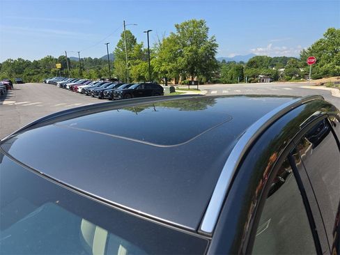 New 2025 MAZDA CX-90 3.3 Turbo w/ Preferred Package image 13