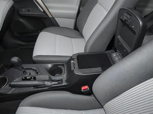 Used 2013 Toyota RAV4 XLE AWD/4WD image 12