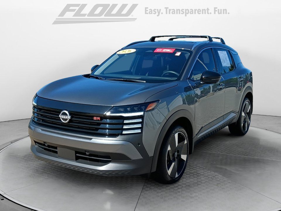 Used 2026 Nissan Kicks SR w/ SR Premium Package FWD image 3