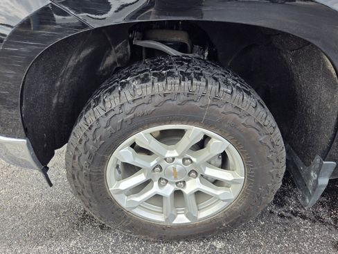 Certified 2024 Chevrolet Silverado 1500 LT AWD/4WD image 18