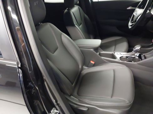 Used 2024 Buick Encore GX Sport Touring w/ Experience Buick Package image 28