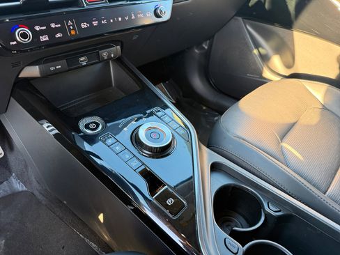 Used 2023 Kia Niro Wave image 13