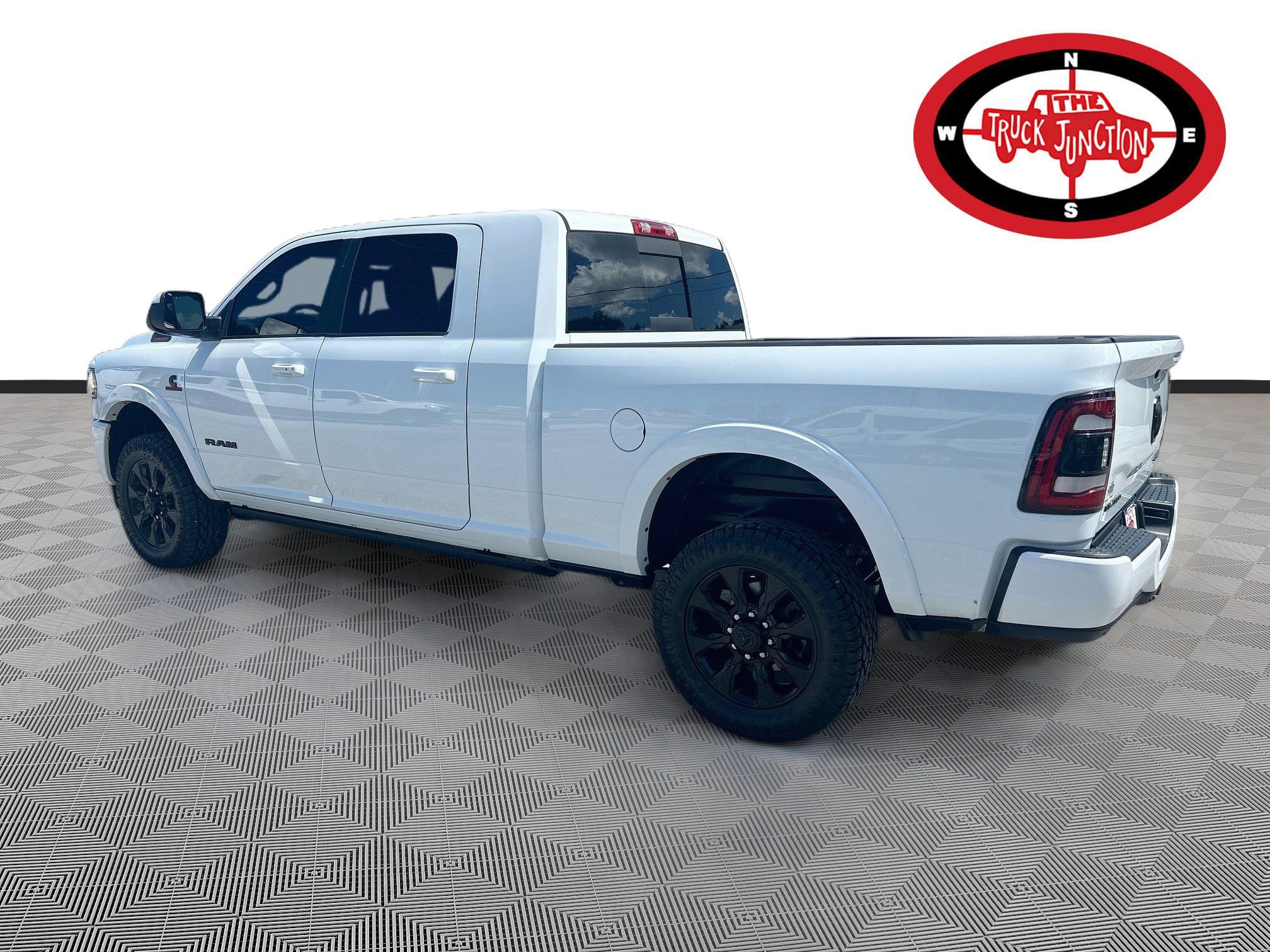 Used 2022 RAM 2500 Limited w/ Night Edition AWD/4WD image 5
