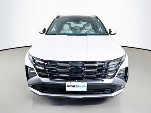 Used 2025 Hyundai Tucson Limited image 2