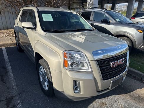 Used 2013 GMC Terrain SLT AWD/4WD image 1