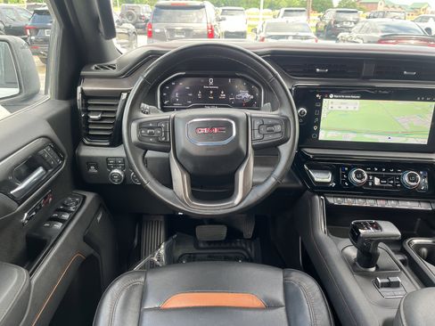 Used 2025 GMC Sierra 1500 AT4 AWD/4WD image 14