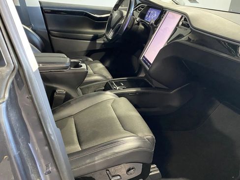 Used 2016 Tesla Model X 90D image 6