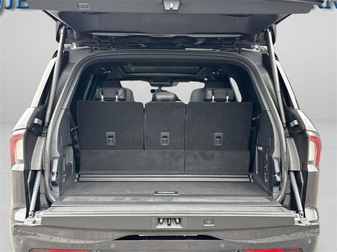 New 2025 Lincoln Navigator Reserve w/ Jet Appearance Package image 11