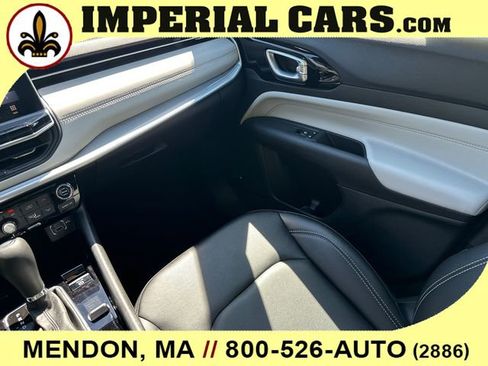 New 2026 Jeep Compass Limited w/ Sun, Sound & Navigation Group AWD/4WD image 21
