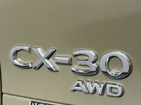 New 2025 MAZDA CX-30 Carbon image 11